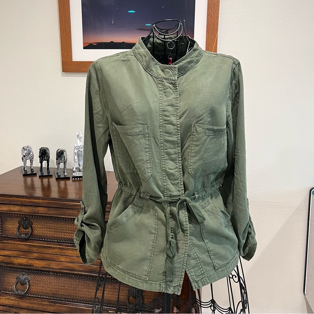 Sanctuary Green Utility Jacket with Stand-Up Collar and Drawstring Waist (1-100)